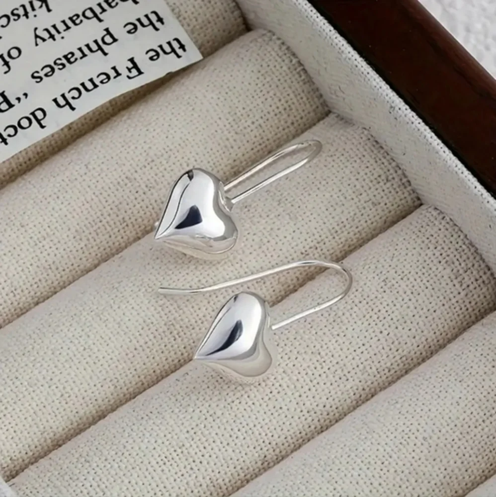 925 Sterling Silver Elegant Peach Shape‎ Heart Design Hook Dangle Earrings
